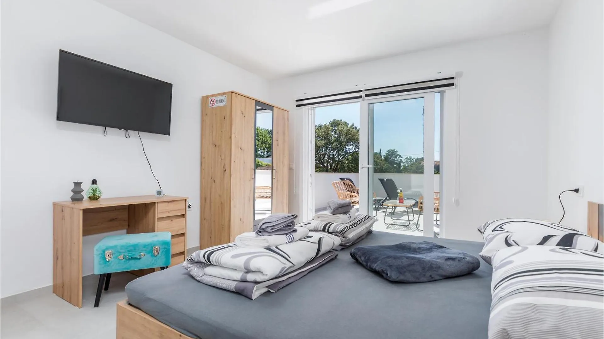 4 Bedroom Beautiful Home In Juršići