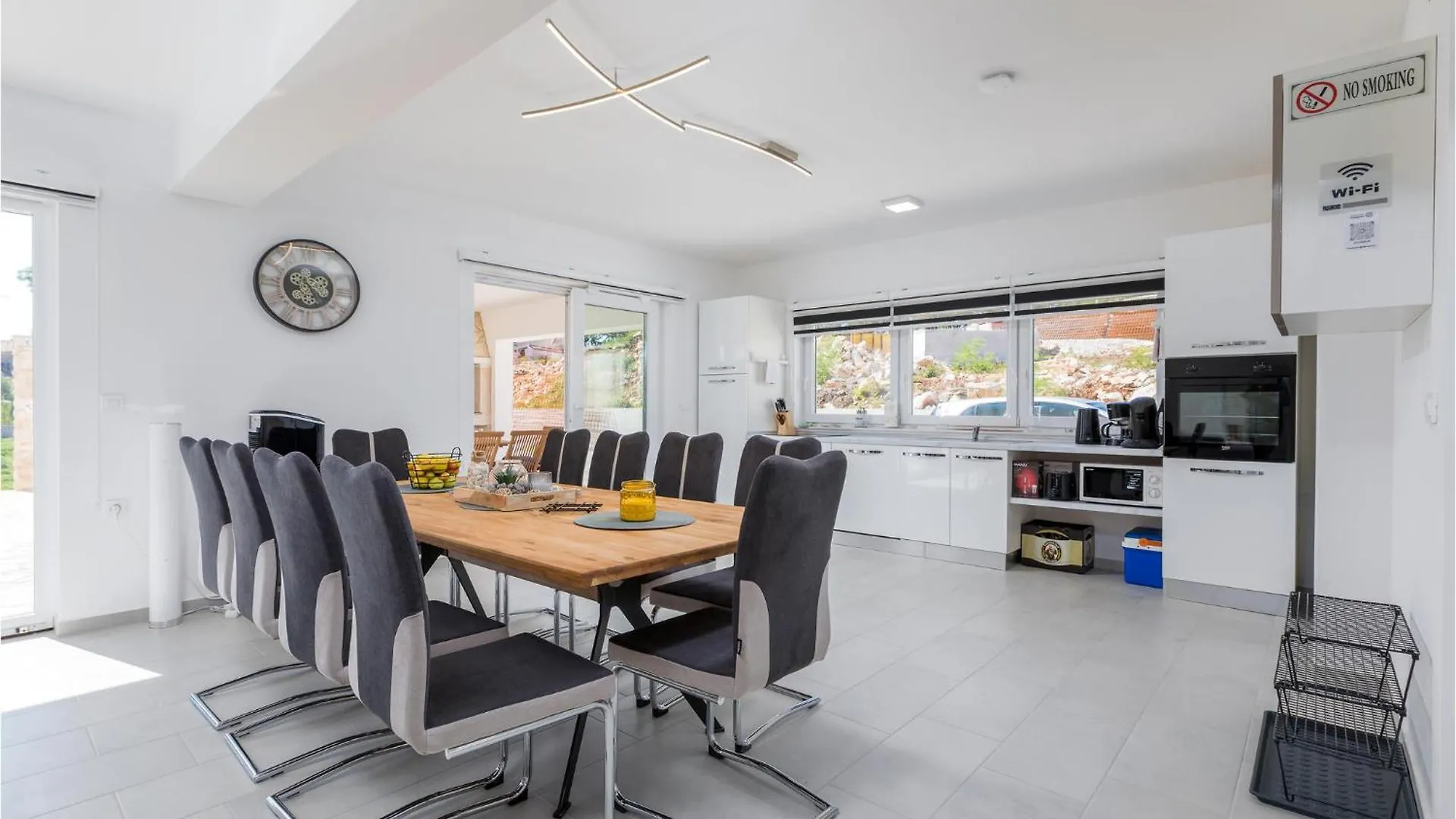 4 Bedroom Beautiful Home In Jursici Croatia
